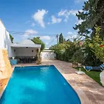 Villa Manuela